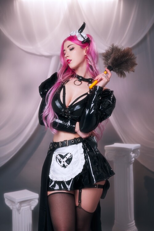 Maid_011c1e21a2d929d08124a57918c604a9dfd.jpg