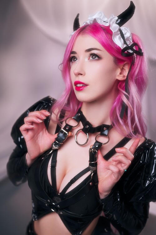Maid_016c031ea02a33292f680094495efda2f4c.jpg