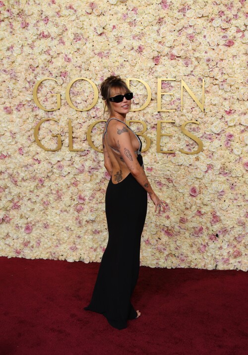 MileyNow007322f93b5fb3b8aeb.md.jpg