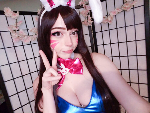 Monii_BunnyDva19270b66073129dd7.jpg