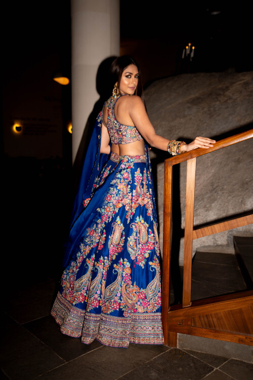 Mrunal-thakur854717dc4f617b8d2.jpg