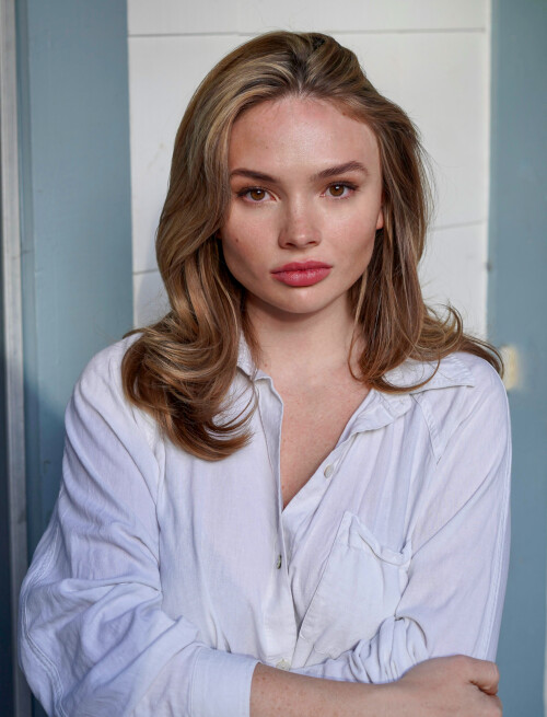 Natalie-Alyn-Lind5dd5abfe8e7f6ace.jpg