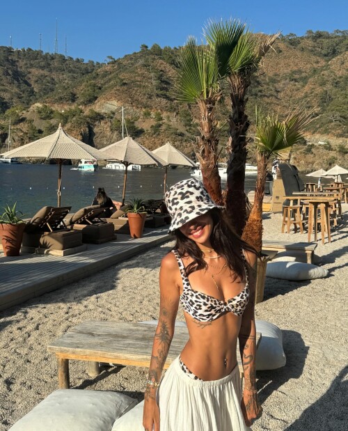 Photo-by-Pelinay-Igit-on-June-09-2024.-May-be-an-image-of-1-person-hat-sarong-and-cabana.05af30cd268e4b3f.jpg