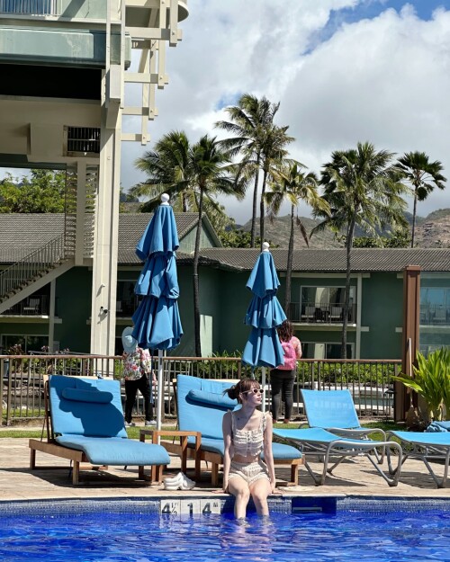 Photo-by-Sakura-Miyawaki-on-September-24-2024.-May-be-an-image-of-3-people-people-swimming-deck-chair-umbrella-chaise-lounge-pool-and-cabanaff4c02cf3e729841.md.jpg