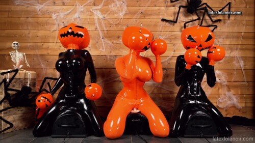 Pumpkin-Girls-Riding-Sybian-00.01.45.0791288777557058b65.jpg