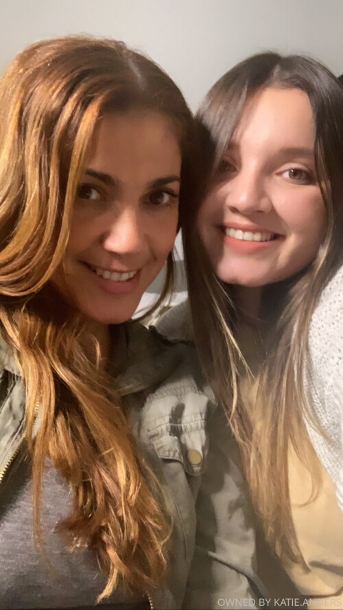 Katie & Rose Anders | katieandrose Nude Leaked Onlyfans Photo Katie & Rose Anders | katieandrose Nude Leaked Onlyfans Photo