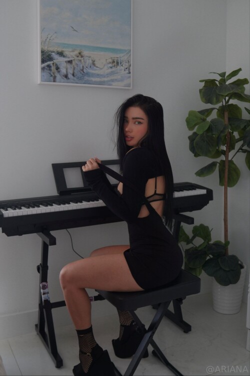 Ariana James Nude Leaked Onlyfans Photo Ariana James Nude Leaked Onlyfans Photo
