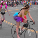 Real_4K_HDR_60fps_Fremont_Seattle_Solstice_Parade_2017_in_HDR_Chromecast_Ultra_-_YouTube_11498512512875b23666382