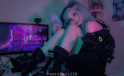 Rebecca-neon-lights-sitting-126252f625d9fc1c1.md.jpg