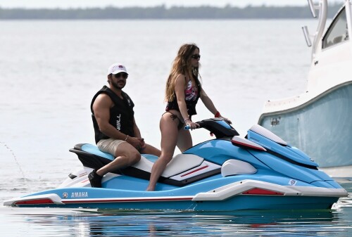 SS_jetskiing_florida---11068c500a6121b6f4a.jpg