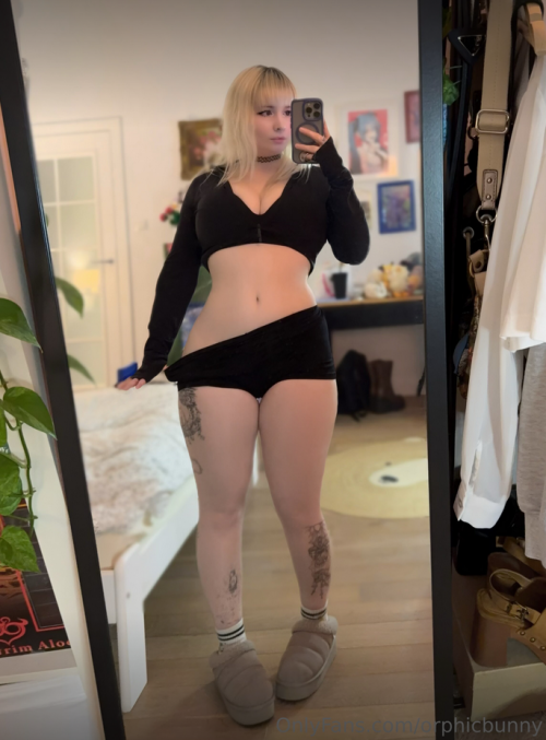 Monochromesan aka Orphicbunny Nude Leaked Onlyfans Photo Monochromesan aka Orphicbunny Nude Leaked Onlyfans Photo