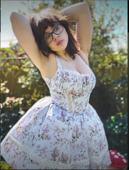 Alice Cotton Sox | Alicewinterhold Nude Leaked Onlyfans Photo Alice Cotton Sox | Alicewinterhold Nude Leaked Onlyfans Photo