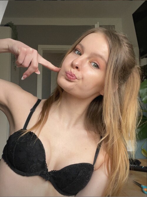 Kristina Olsen @packagekrissi / Krissis Deliveries Nude Leaked Onlyfans Photo Kristina Olsen @packagekrissi / Krissis Deliveries Nude Leaked Onlyfans Photo