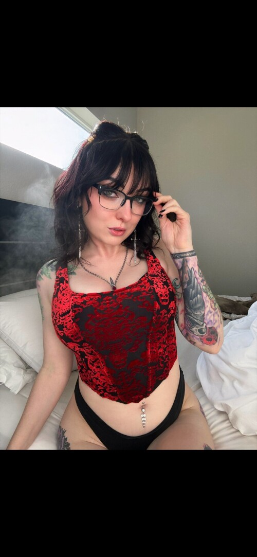 Lizzi Blake Nude Leaked Onlyfans Photo Lizzi Blake Nude Leaked Onlyfans Photo