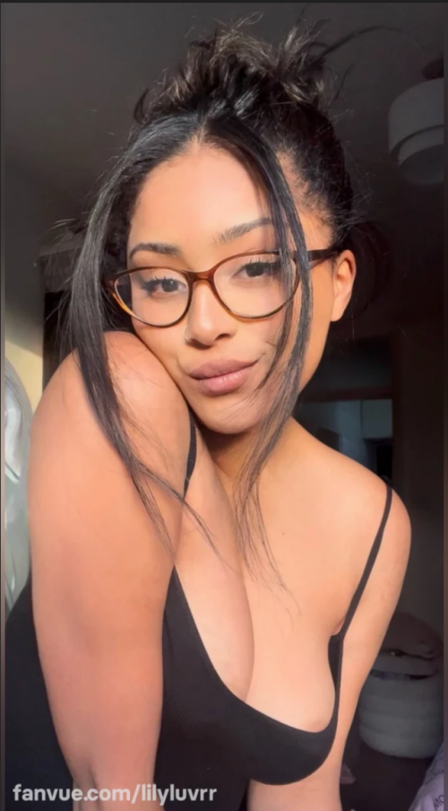 lilyluvrr Nude Leaked Onlyfans Photo lilyluvrr Nude Leaked Onlyfans Photo