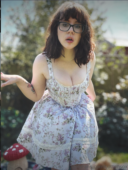 Alice Cotton Sox | Alicewinterhold Nude Leaked Onlyfans Photo Alice Cotton Sox | Alicewinterhold Nude Leaked Onlyfans Photo