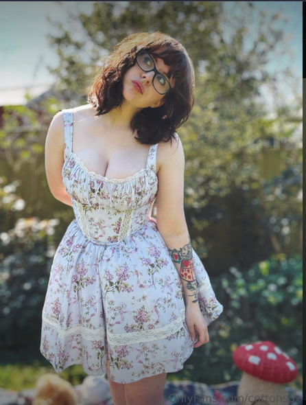 Alice Cotton Sox | Alicewinterhold Nude Leaked Onlyfans Photo Alice Cotton Sox | Alicewinterhold Nude Leaked Onlyfans Photo