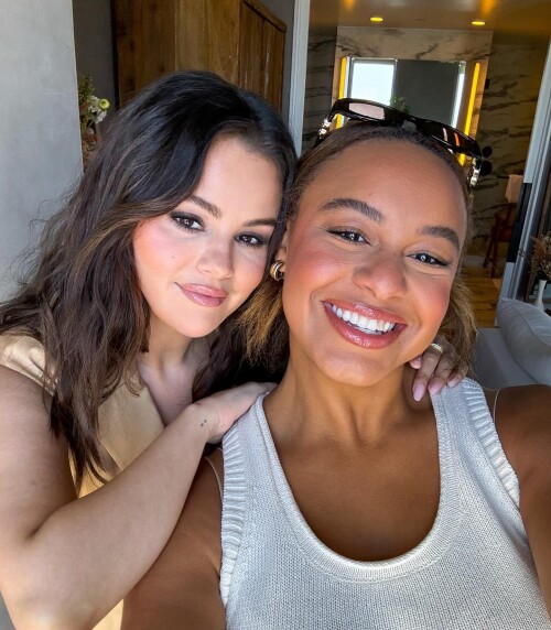 Selena-Gomez-2f9d0fc1c50b25df5.md.jpg