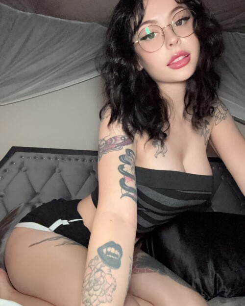 lolaxmina | lolaknivesxz | lolagoth | lolaxyummy Nude Leaked Onlyfans Photo lolaxmina | lolaknivesxz | lolagoth | lolaxyummy Nude Leaked Onlyfans Photo