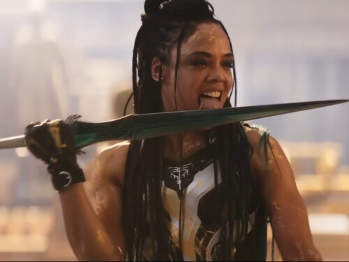 Tessa_Thompson_Valkyrie_Licking_Thor_Love_and_Thunder_Film-1424x1068cfff0fc15f7a4a0a.jpg