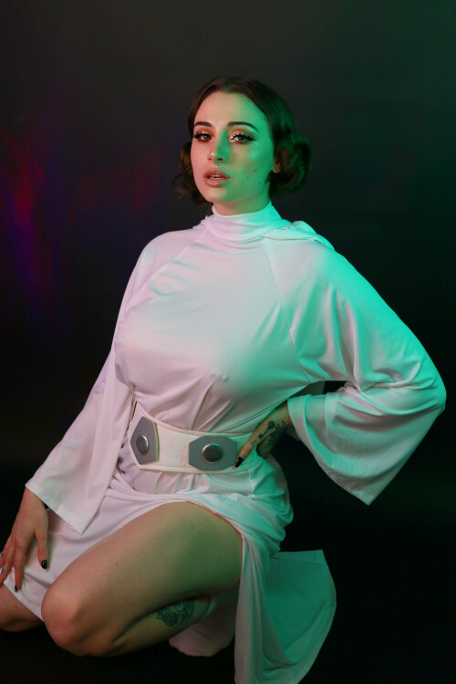 The-Wet-Princess-6e2a682ba94833704.jpg