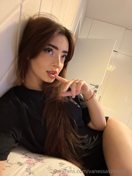 yukiszwaczka / vanessaszwaczka Nude Leaked Onlyfans Photo yukiszwaczka / vanessaszwaczka Nude Leaked Onlyfans Photo