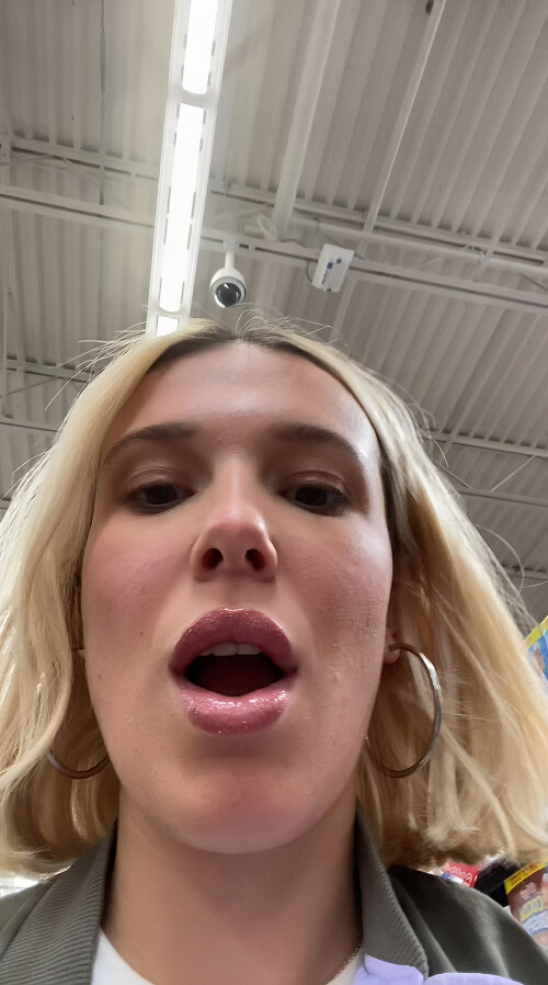 Millie Bobby Brown Photo 1