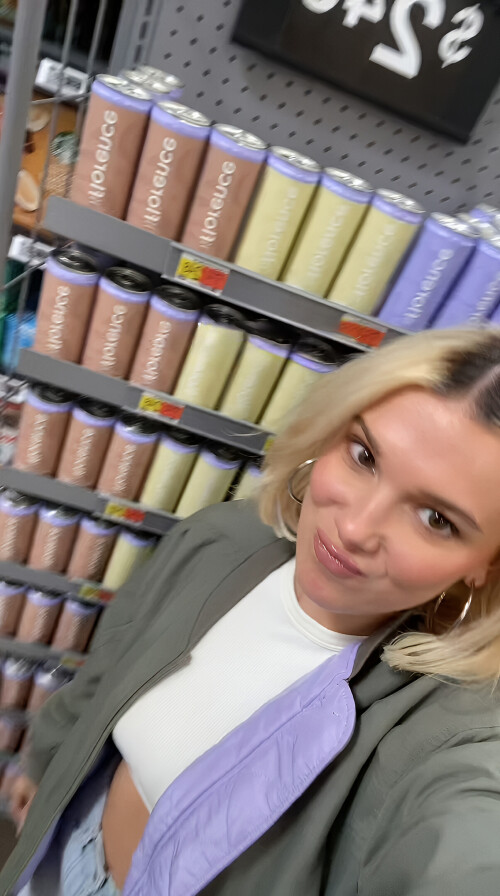 Millie Bobby Brown Photo 3