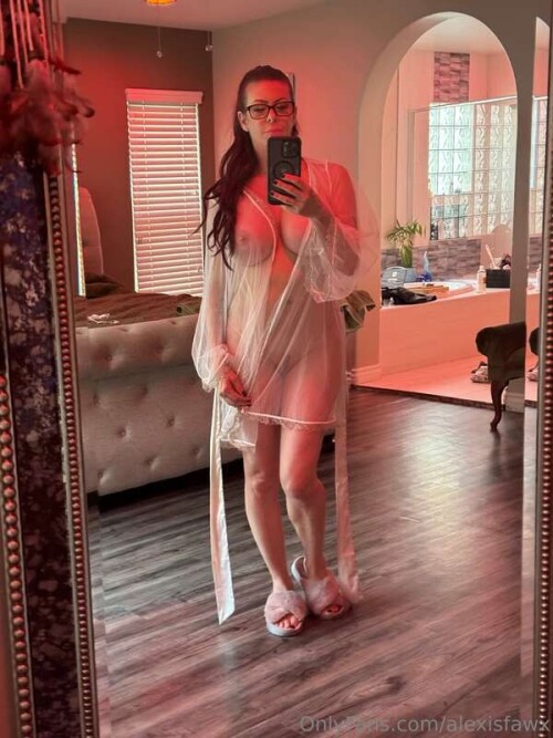 Alexis Fawx / alexisfawx Nude Leaked Onlyfans Photo Alexis Fawx / alexisfawx Nude Leaked Onlyfans Photo