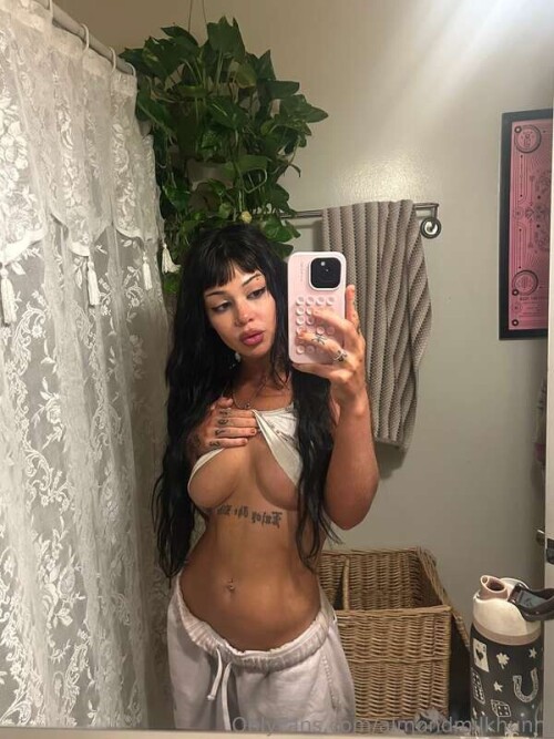 AlmondMilkHunni Nude Leaked Onlyfans Photo AlmondMilkHunni Nude Leaked Onlyfans Photo