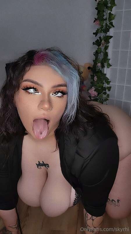 skyrhi Nude Leaked Onlyfans Photo skyrhi Nude Leaked Onlyfans Photo