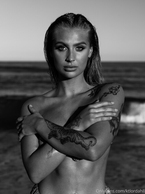 Erin James Nude Leaked Onlyfans Photo Erin James Nude Leaked Onlyfans Photo