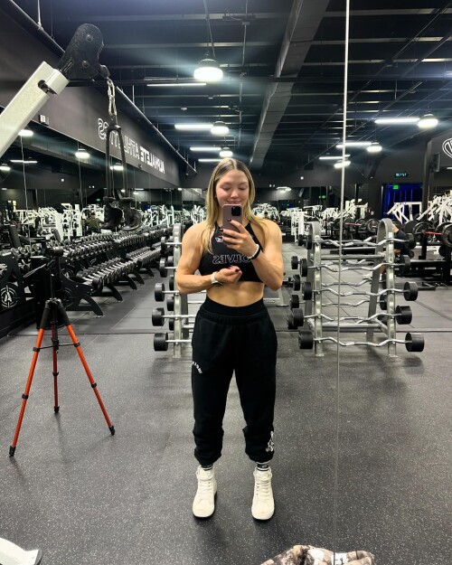 addisonbrinley_1728754693_3477368867364686572_209146968367be483bda5f3355.md.jpg