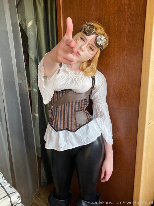 Sweetie Fox  Photo 4