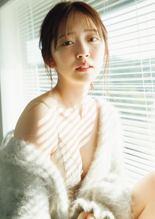 airi-suzuki-v0-c9jhbmcbgv4d19bbbc96dafede49a.md.webp