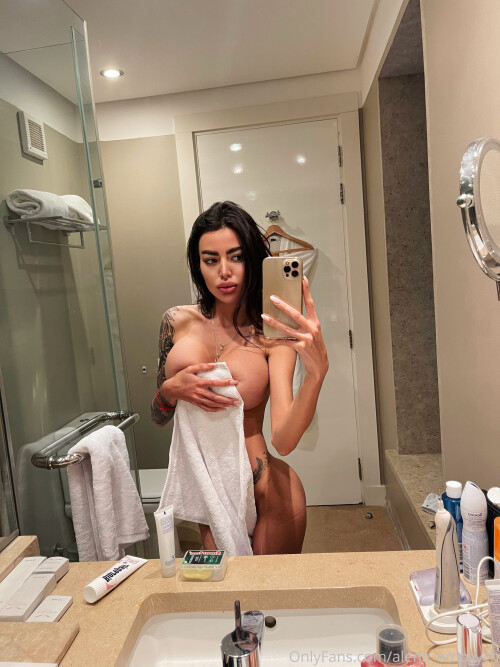 Alena Omovych Nude Leaked Onlyfans Photo