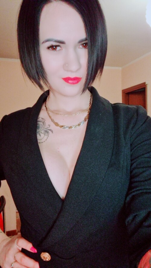 alexandranagy06_1685789190_7240409377453198619_index_0_1ab944156af832cba.jpg
