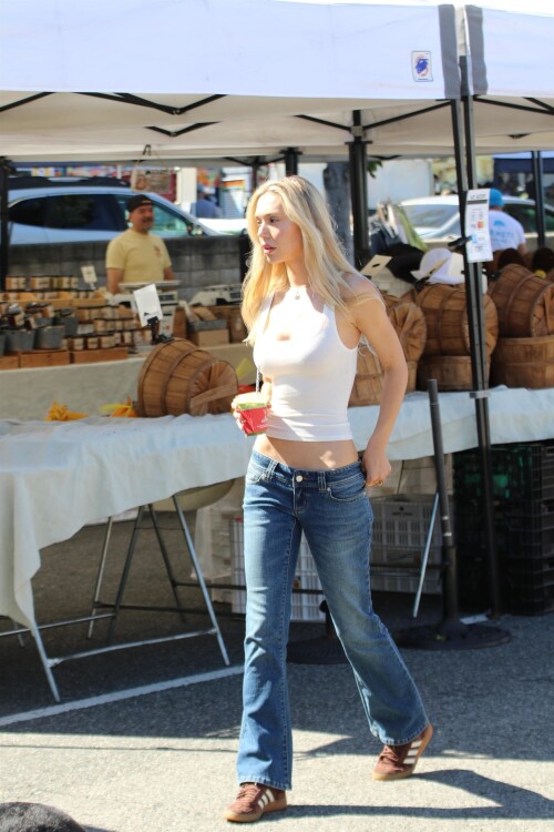 alexis-60534becca3c41b20.jpg