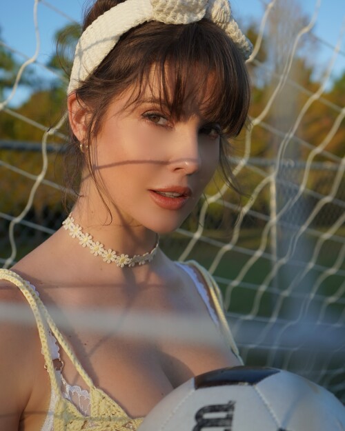 amandacerny-10-08-2024-0010764067d708529708.jpg