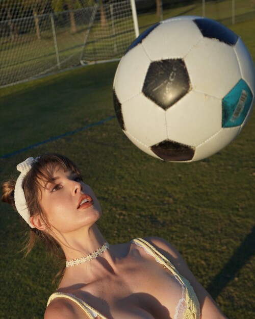 amandacerny-10-08-2024-0013b9834acd979d64de.jpg