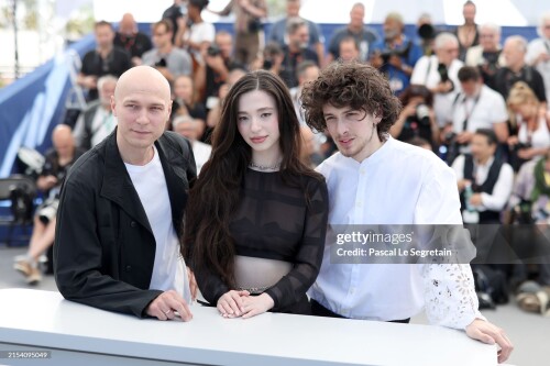 anora-photocall-1079a7f21d1506c101.md.jpg