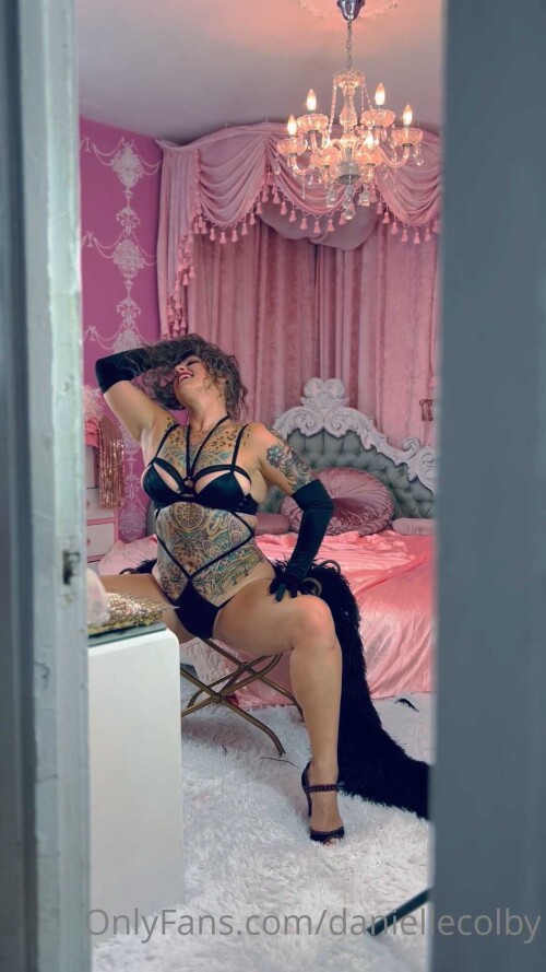 Danielle Colby Nude Leaked Onlyfans Photo Danielle Colby Nude Leaked Onlyfans Photo
