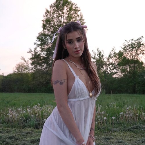 Livinia Roberts | urfavonlinesloot Nude Leaked Onlyfans Photo Livinia Roberts | urfavonlinesloot Nude Leaked Onlyfans Photo