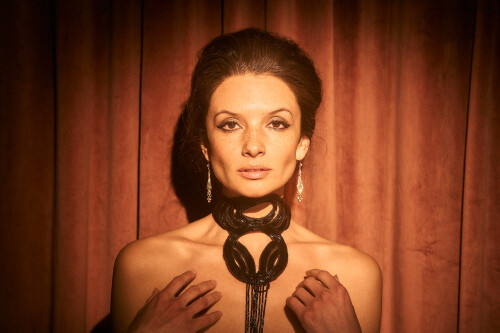 babylon-alicegreczyn-019338ac156863b886.jpg