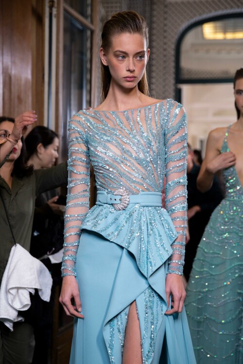 backstage-defile-zuhair-murad-printemps-ete-2019-paris-coulisses-91.jpg.a949e4d588ad3c4bbc0c3d8a2f499f49ccaec6f2307f88b1.md.jpg