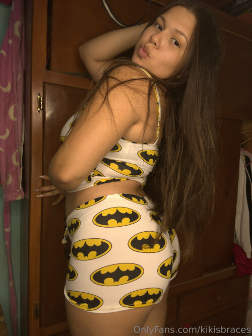 kikisbraces Nude Leaked Onlyfans Photo kikisbraces Nude Leaked Onlyfans Photo