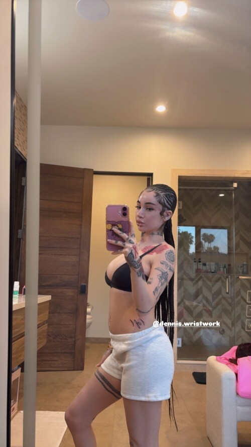 bhadbhabie_1740188547_44453862535505f3834da62f1e.jpg