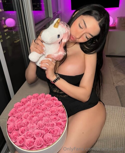 brattyxxdoll_1571629312_sourcea24f59f97c8b991d.jpg
