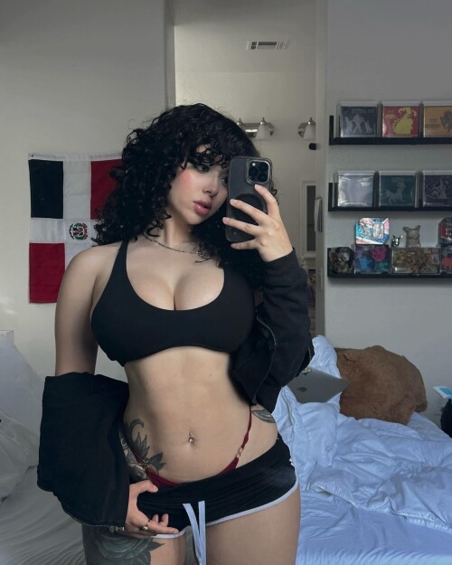 briannagutz__2025-05-28T211458.000Z0b985839ab539137.jpg