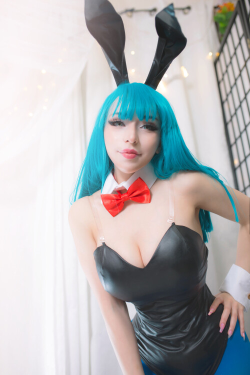 Roxyfoxycos Nude Leaked Onlyfans Photo
